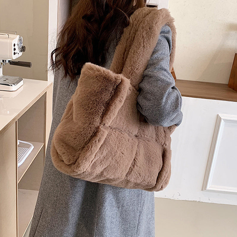 Vardi Dante™ Pipa Plush Handbag | Un sac confortable et hivernal pour les femmes